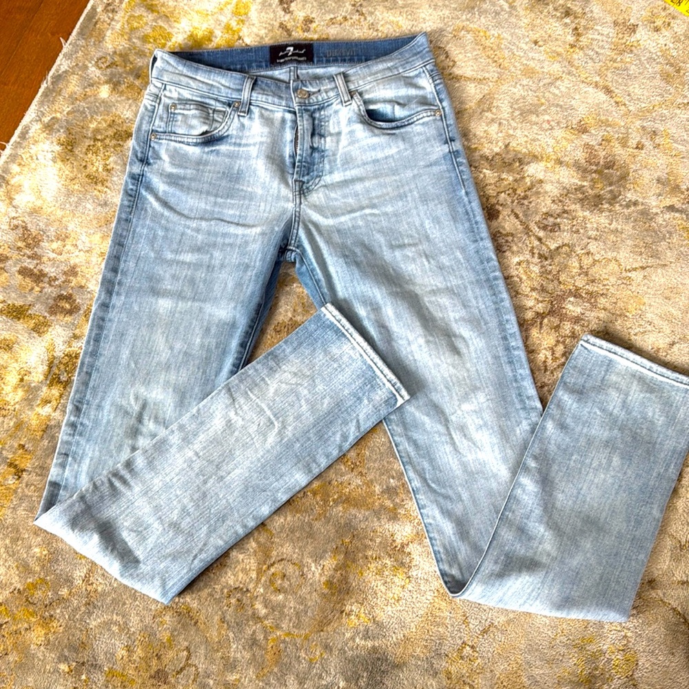 7 for all mankind Luxe Performance, are made with premium italian stretch demim